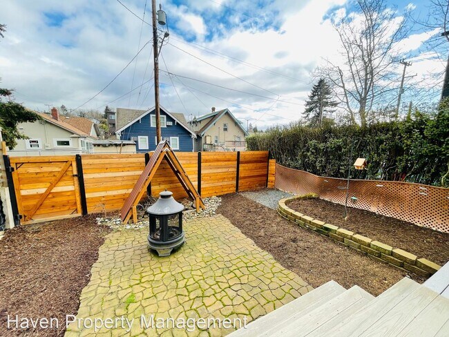 Building Photo - 2 br, 1 bath House - 5310 33rd Ave S