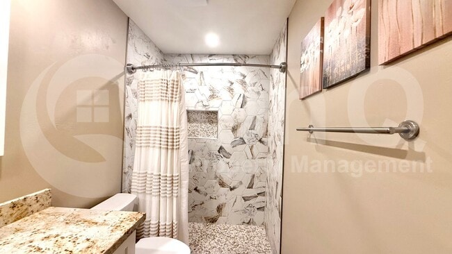 Building Photo - 2744 E Bighorn Ave