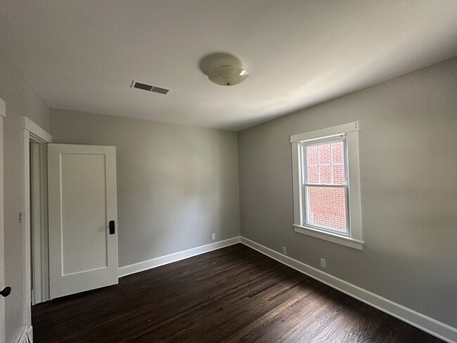 Building Photo - 76 Terrace Dr