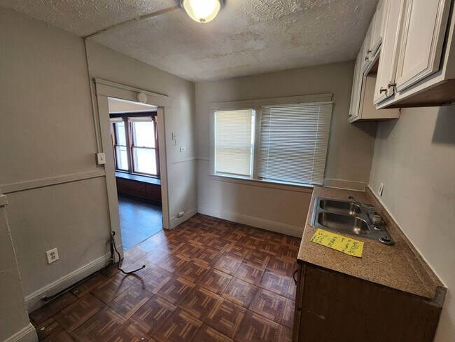 Building Photo - 1736-1738 Coit RD