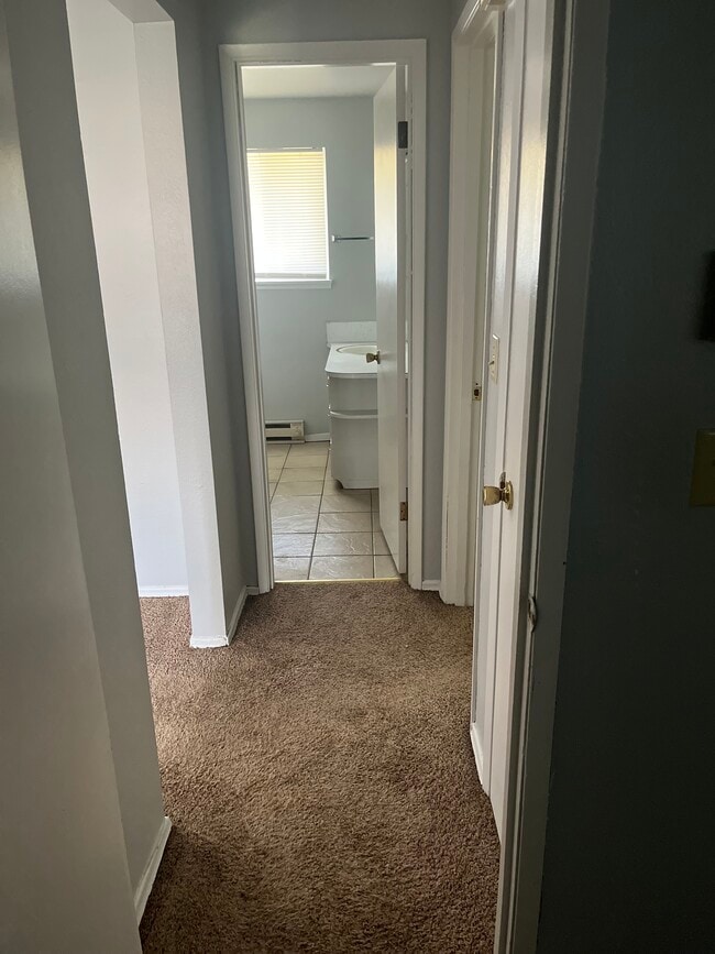 Building Photo - 604 Terry St