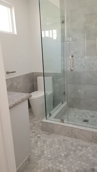 MASTER BATHROOM - 5667 Fountain Ave