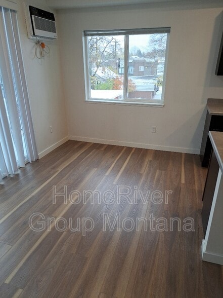 Building Photo - 1524 S 11th St W