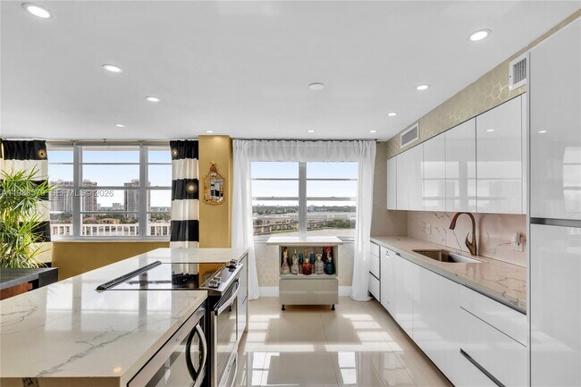 Building Photo - 2801 NE 183rd St