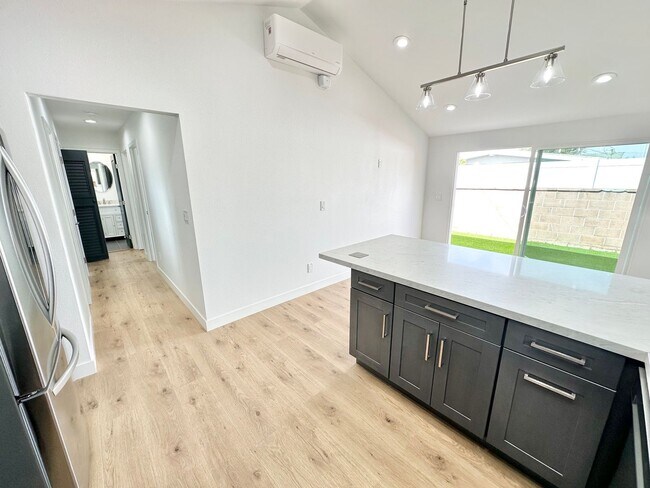 Building Photo - Stylishly Remodeled 2BD/1.5BA with Private Yard & In-Unit Laundry