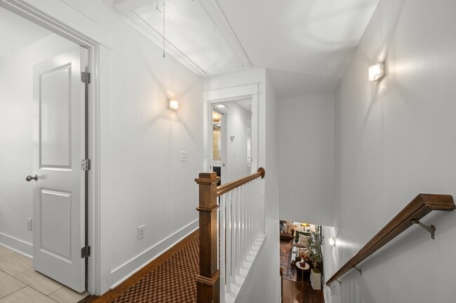 Building Photo - 1126A Cahal Ave