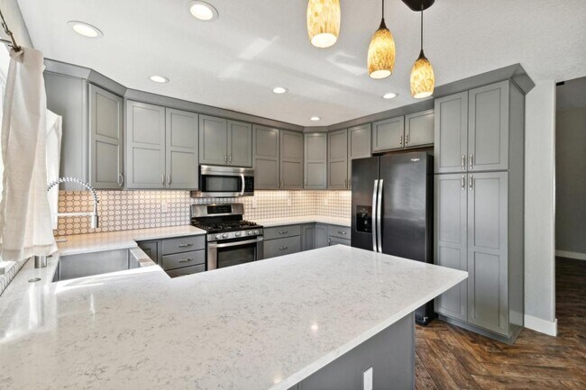 Building Photo - 940 Durum Ct