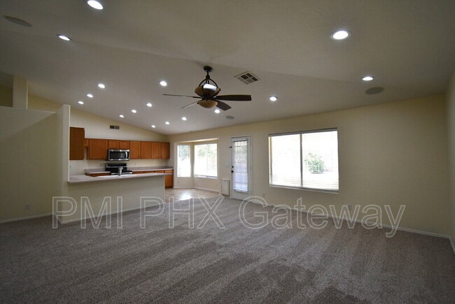 Building Photo - 2895 E Toledo Ct