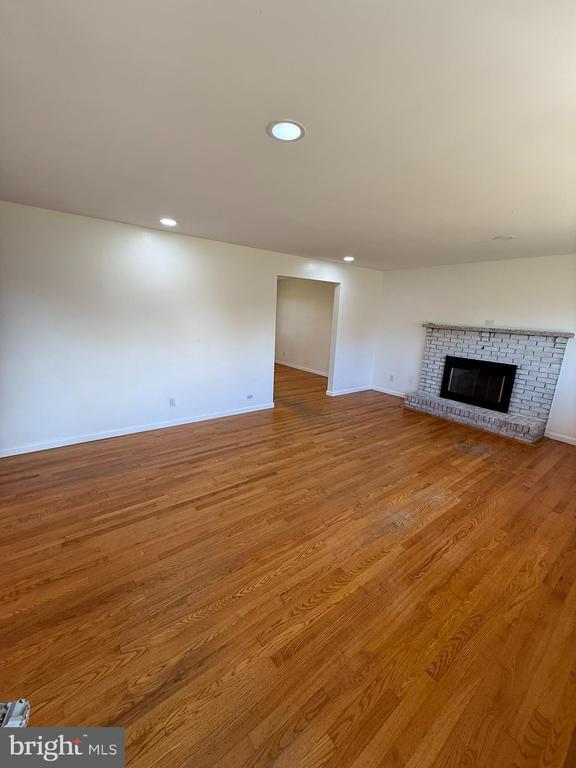 Building Photo - 8787 Hickory Hill