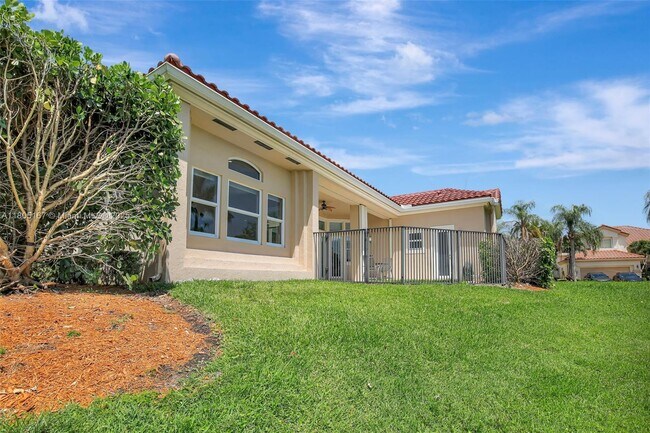 Building Photo - 2651 Oakmont Dr