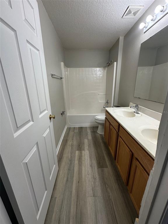 Building Photo - 1761 Pompano Dr