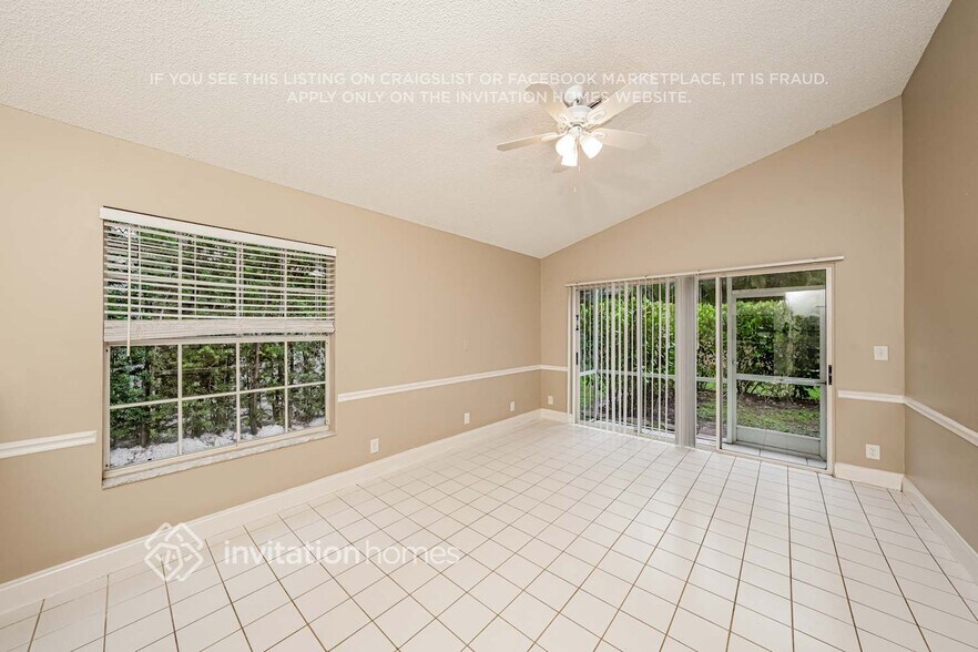 Building Photo - 1320 SW 18th St