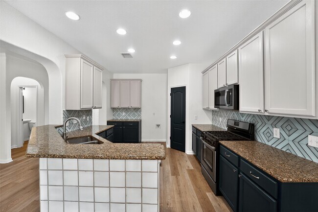 Building Photo - 4500 Aria Cove