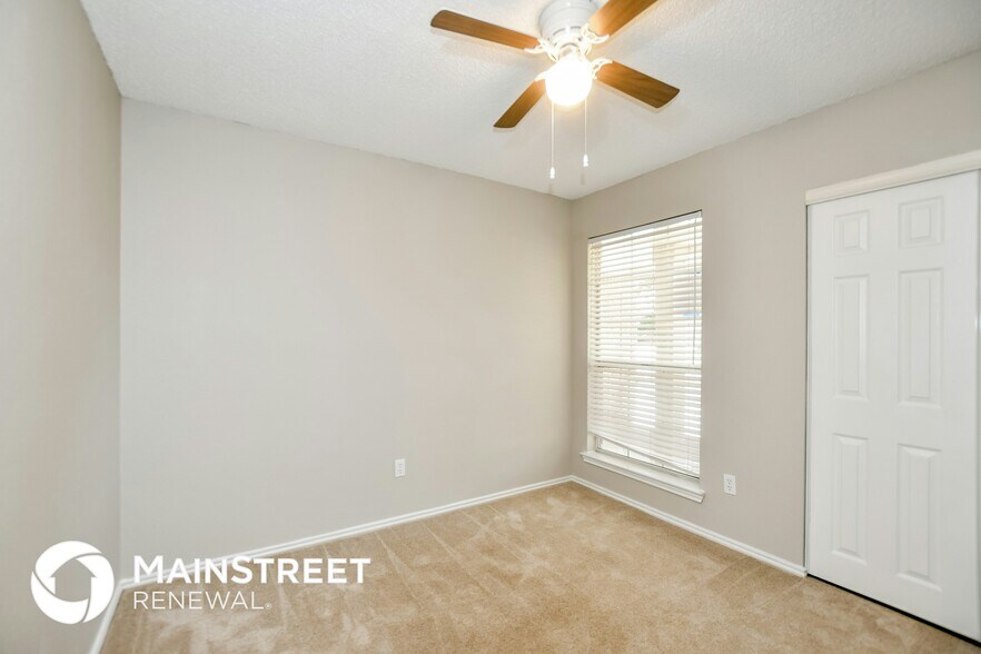 Building Photo - 8017 Weatherly Dr