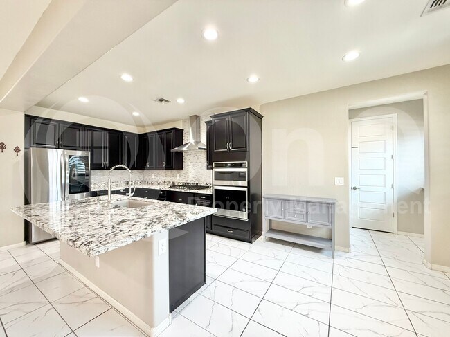 Building Photo - 251 E Wisteria Dr