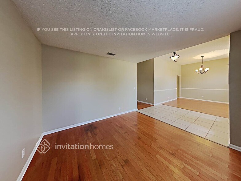 Building Photo - 1727 Blue Ridge Dr