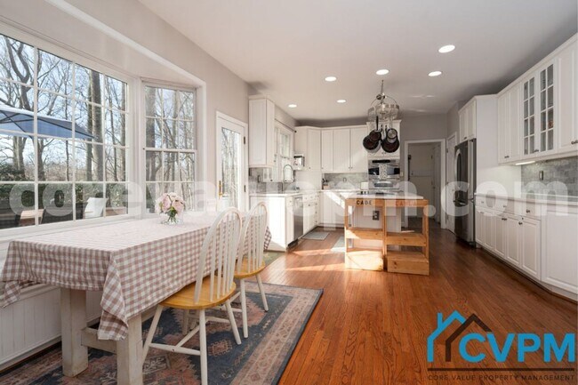 Building Photo - 1009 Howard Grove Ct