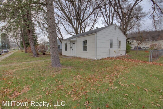 Building Photo - 2 br, 1 bath House - 3856 Johnson Ave