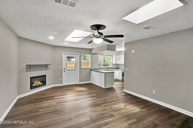 Building Photo - 12522 Macaw Dr
