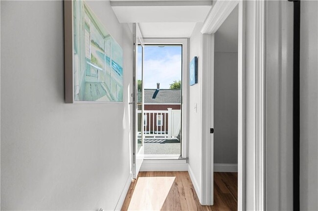 Building Photo - 46 Cottage Ave