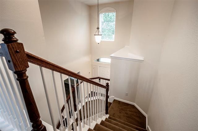 Building Photo - 15650 Brookwood Dr