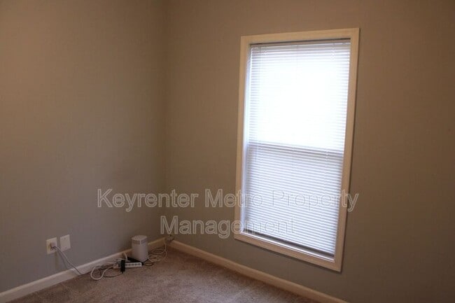 Building Photo - 17 Quire Ave