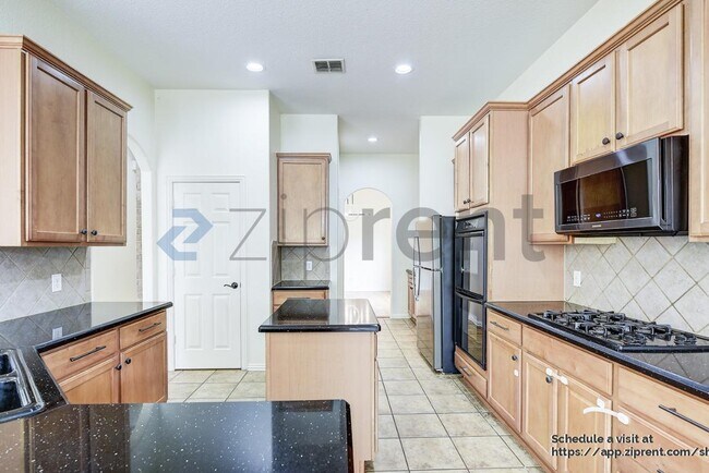 Building Photo - 12493 Bruschetta Dr