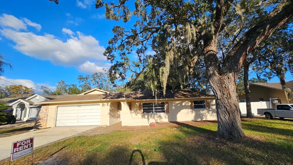 Building Photo - 1270 Deltona Blvd