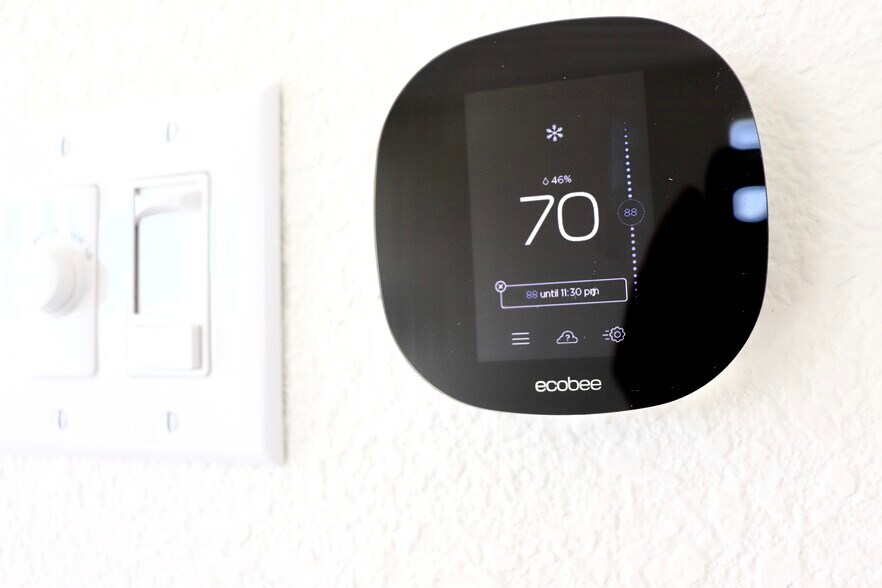 Building Photo - 1536 Minories Dr