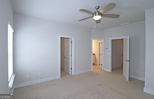 Building Photo - 2163 Wiggins Walk