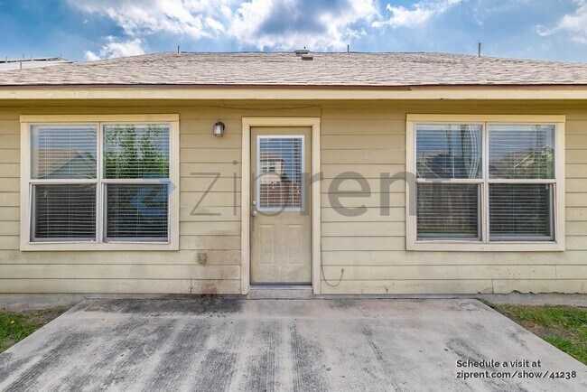 Building Photo - 7103 Magnolia Bluff