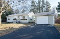 Building Photo - Newly Renovated Single Family Home For Ren...