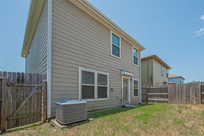 Building Photo - 19229 Gunther Springs Ct