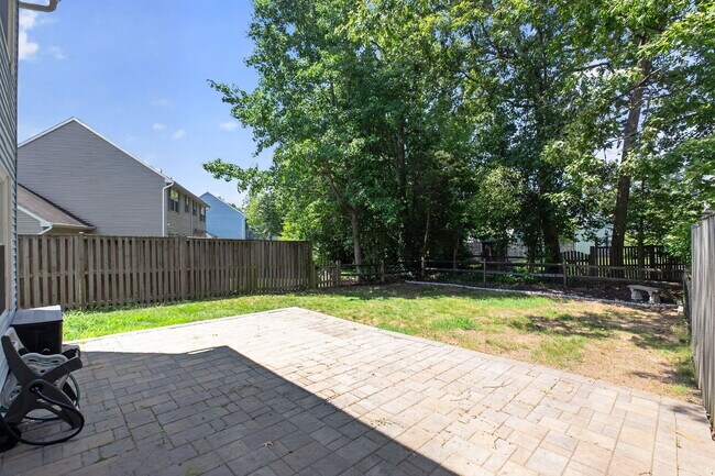 Building Photo - 6003 Bobcat Ct