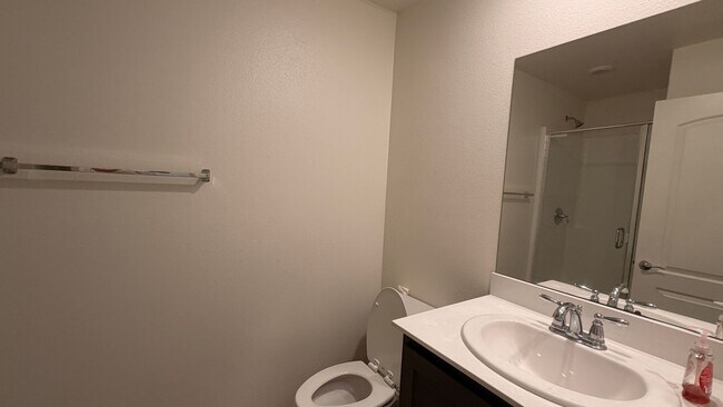 Building Photo - Modern Townhouse in Fairview Community of Bonsall