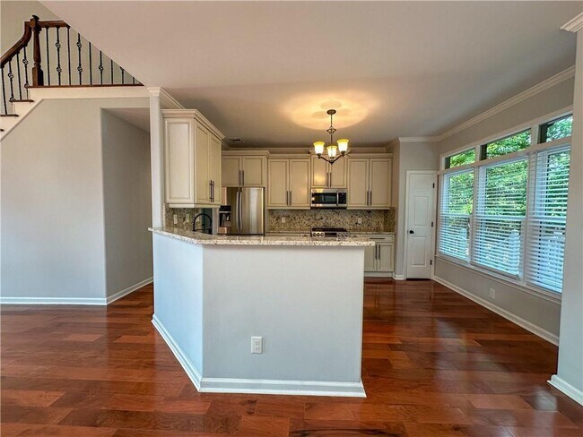 Building Photo - 3255 Park Chase