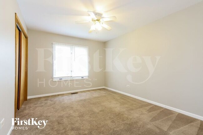 Building Photo - 2508 John Bourg Dr