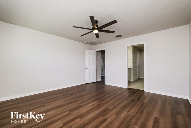 Building Photo - 6621 Stovall St
