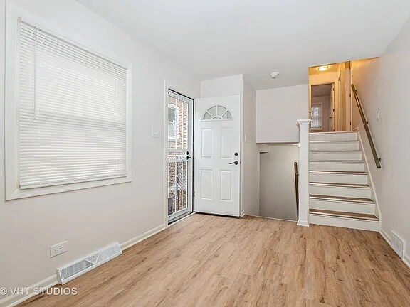 Building Photo - 9433 S Burnside Ave