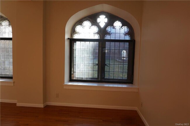 Building Photo - 110 Chateau Rive