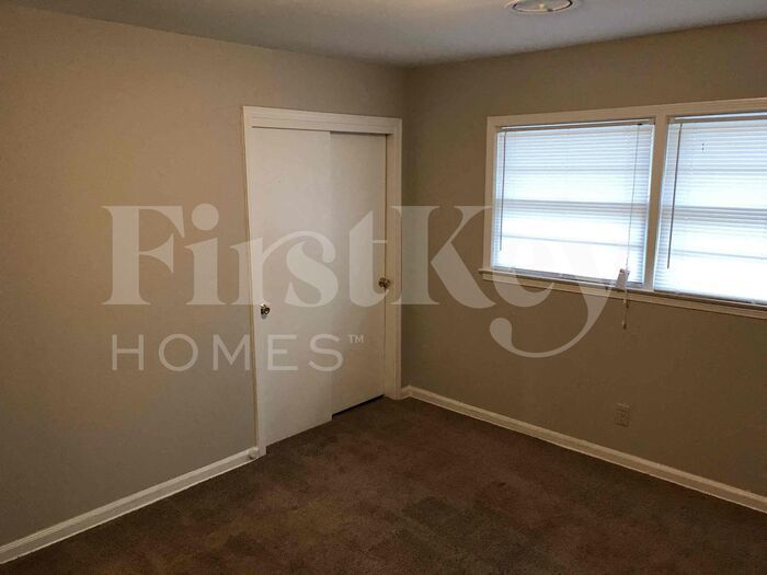 Building Photo - 1083 Richland Dr