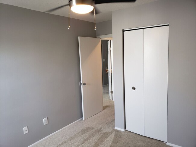 Building Photo - Newpointe Condos