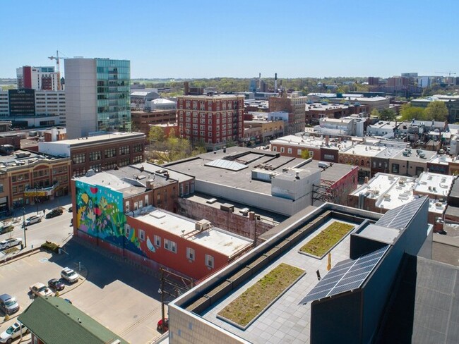 Building Photo - $1,130 | Studio Apartment - Fully Furnishe...