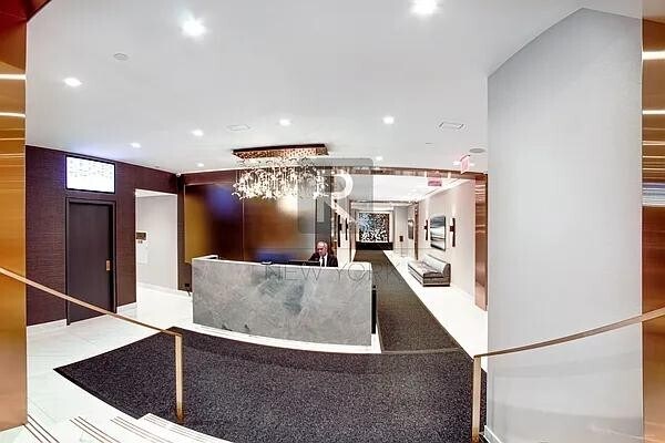 Building Photo - 150 W 51st St