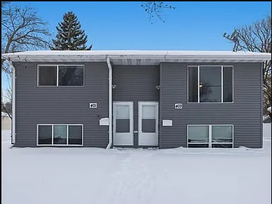 Building Photo - 401 17th St N