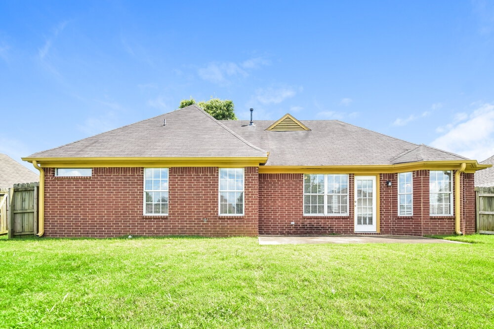Building Photo - 4088 Carroll Dr