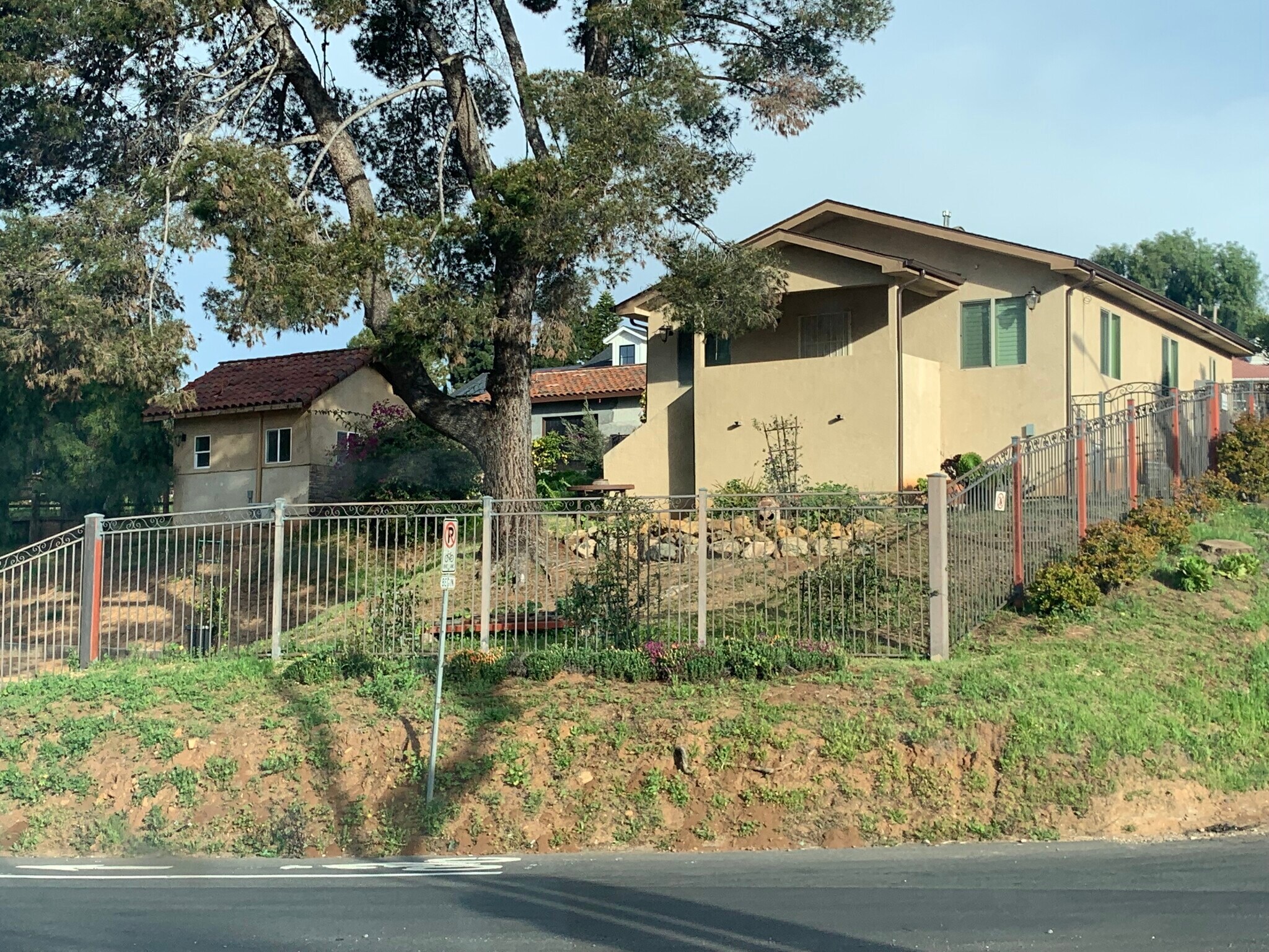 Building Photo - 5349 Sweetwater Rd