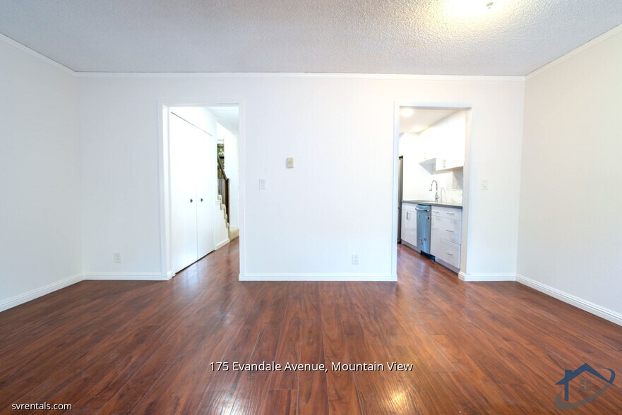 Building Photo - 175 Evandale Ave