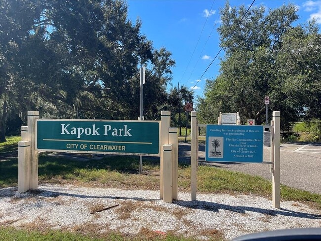 Building Photo - 3076 Grand View Ave