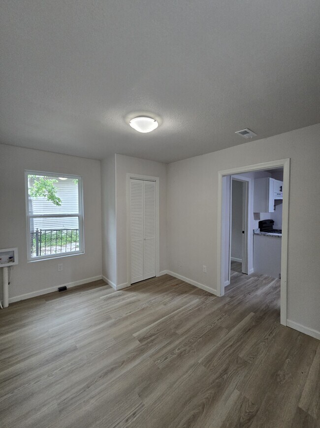 Building Photo - 1031 New York St